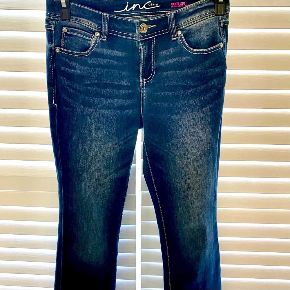 Women’s INC Bootcut Regular Fit Short Jeans. 4PS.